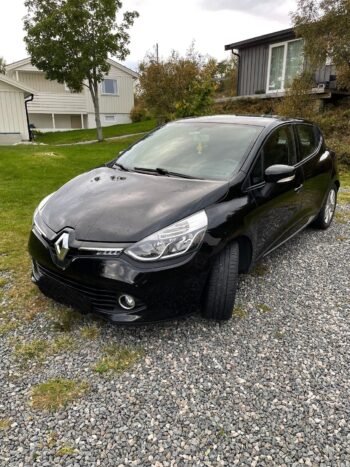 RENAULT CLIO ESSENCE (2013) | 57 000 KM